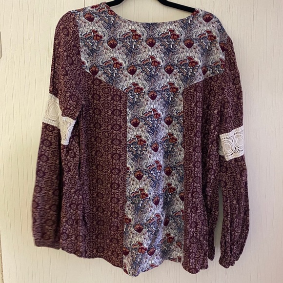 Long Sleeve Blouse - Picture 2 of 3